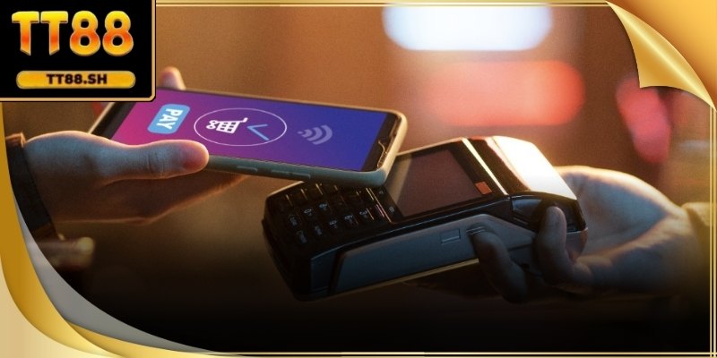 Giao diện chọn phương thức nạp tiền tại TT88 với danh sách ngân hàng và ví điện tử